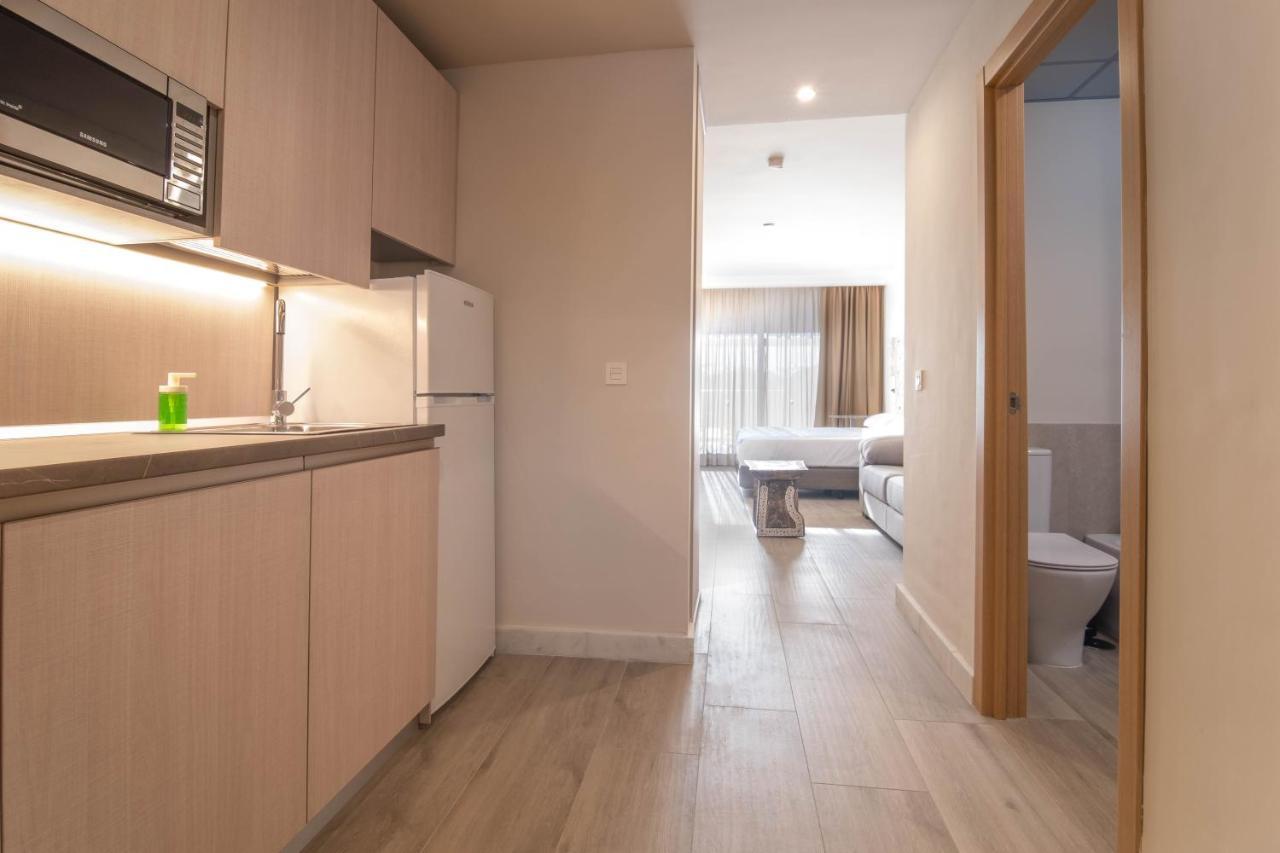 Aljarafe Suites By Qhotels Gelves Exterior photo